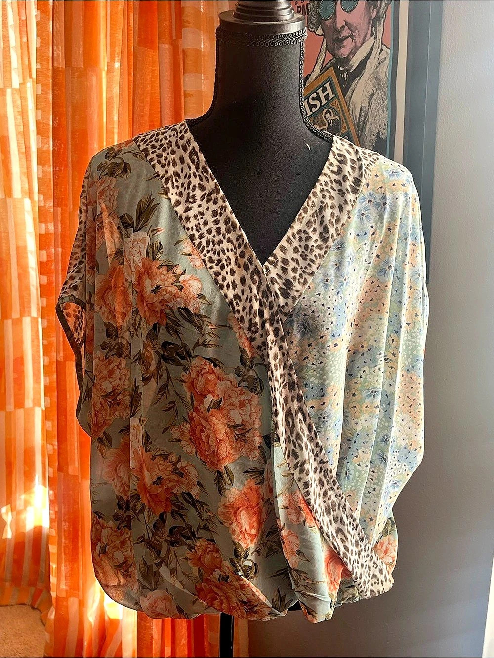 Umgee Mixed Floral & Leopard Print Faux Wrap Blouse Blue & Brown Medium Like New